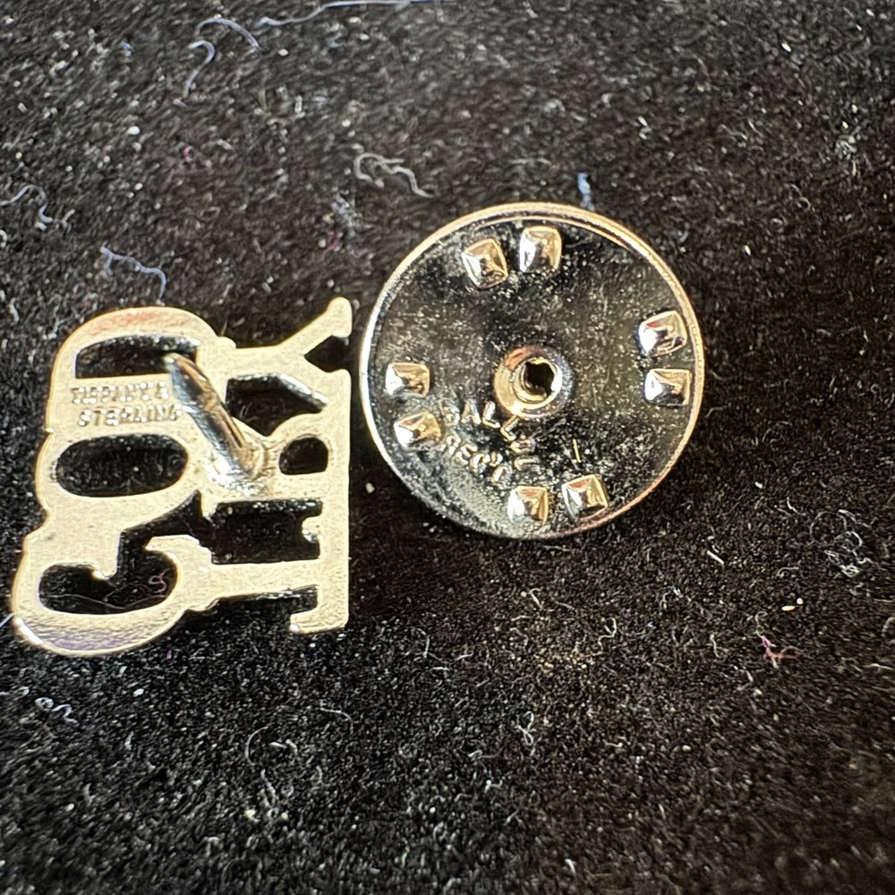 Vintage Sterling Silver Tiffany and Co ‘Try God’ Lapel Pin - Picture 4 of 4